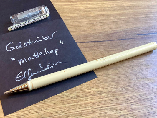 Gelschreiber elfenbein "Mattehop" Pentel