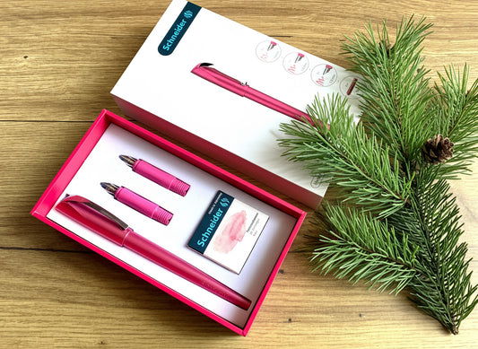 Kalligrafiefüller Set Callissima rosa mit 3 Federn