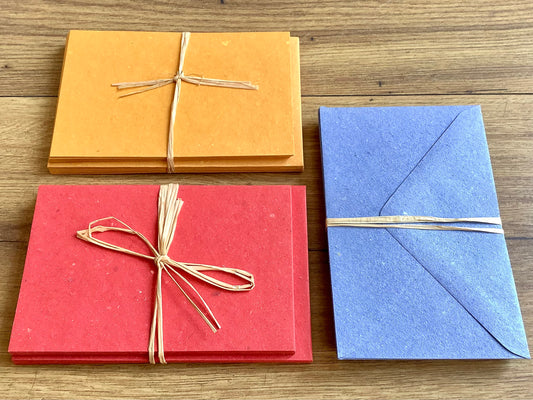 10 Minikarten und passende Umschläge in blau, gelb oder rot