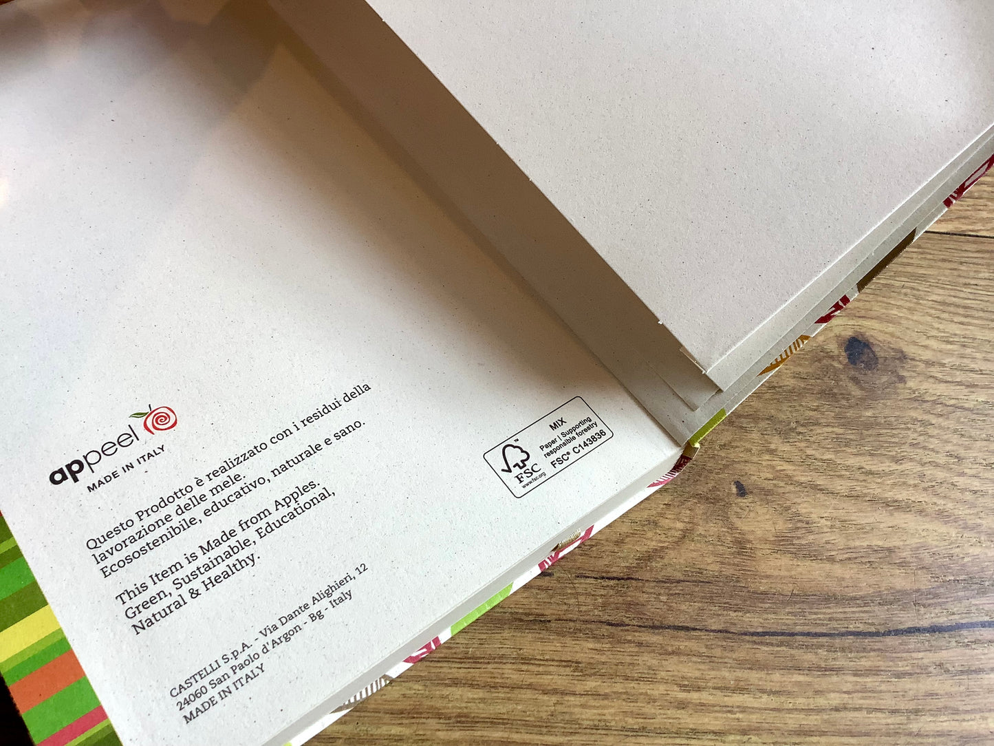 notizbuch-aus-apfelpapier-castelli-appeel