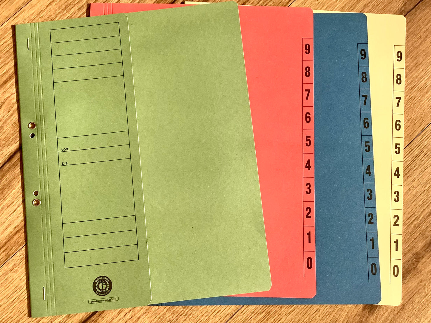 Ösenhefter 1/2-Deckel Recyclingkarton°