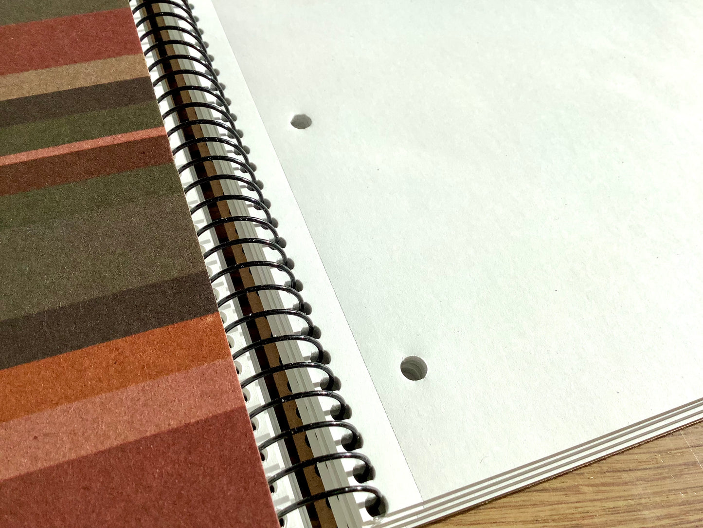 Notiz-Spiralbuch A4 blanko 240S. gelocht Ecolines MQR