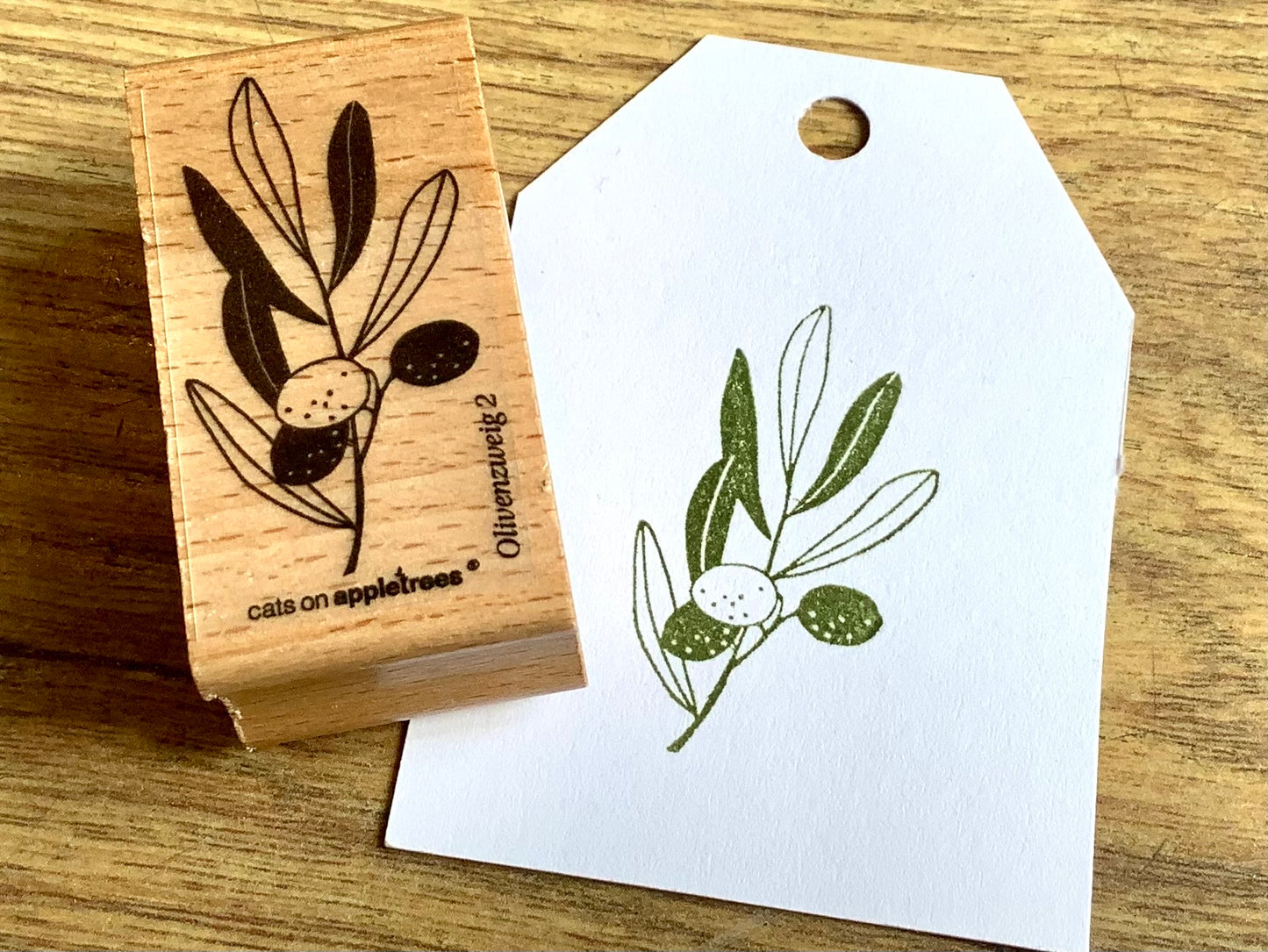 Stempe mit olivezweig
