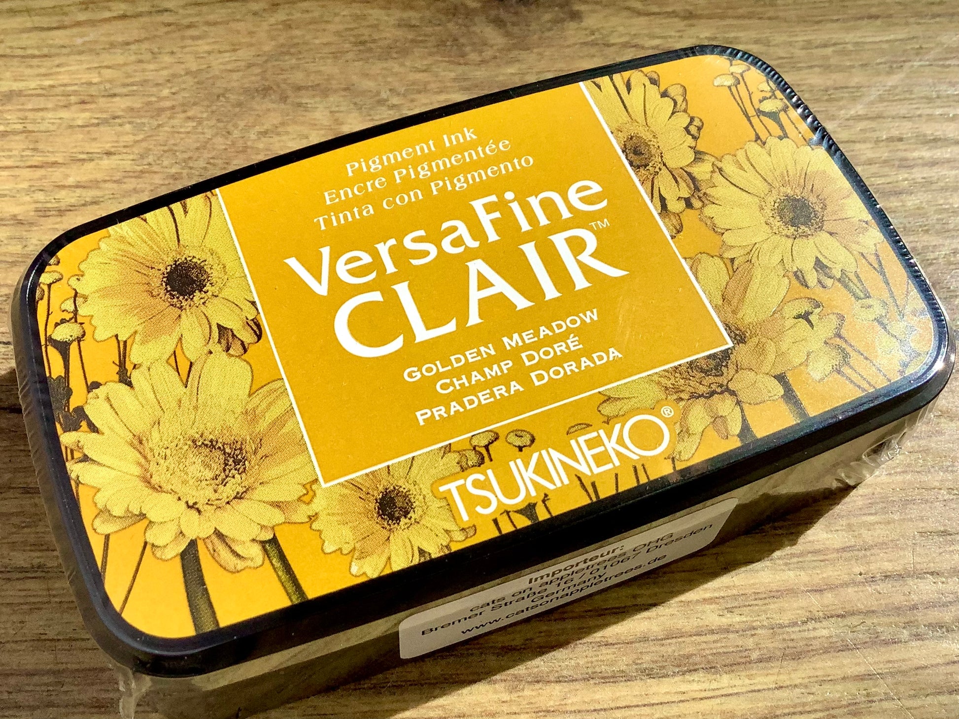 stempelkissen-versafine-clair golden meadow