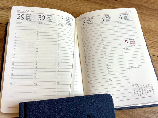 Taschenkalender A6 10x15cm 1W/2S blau Nature Line 2026