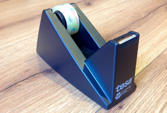 Schwarzer Tischabroller tesa eco Recyclingplastik