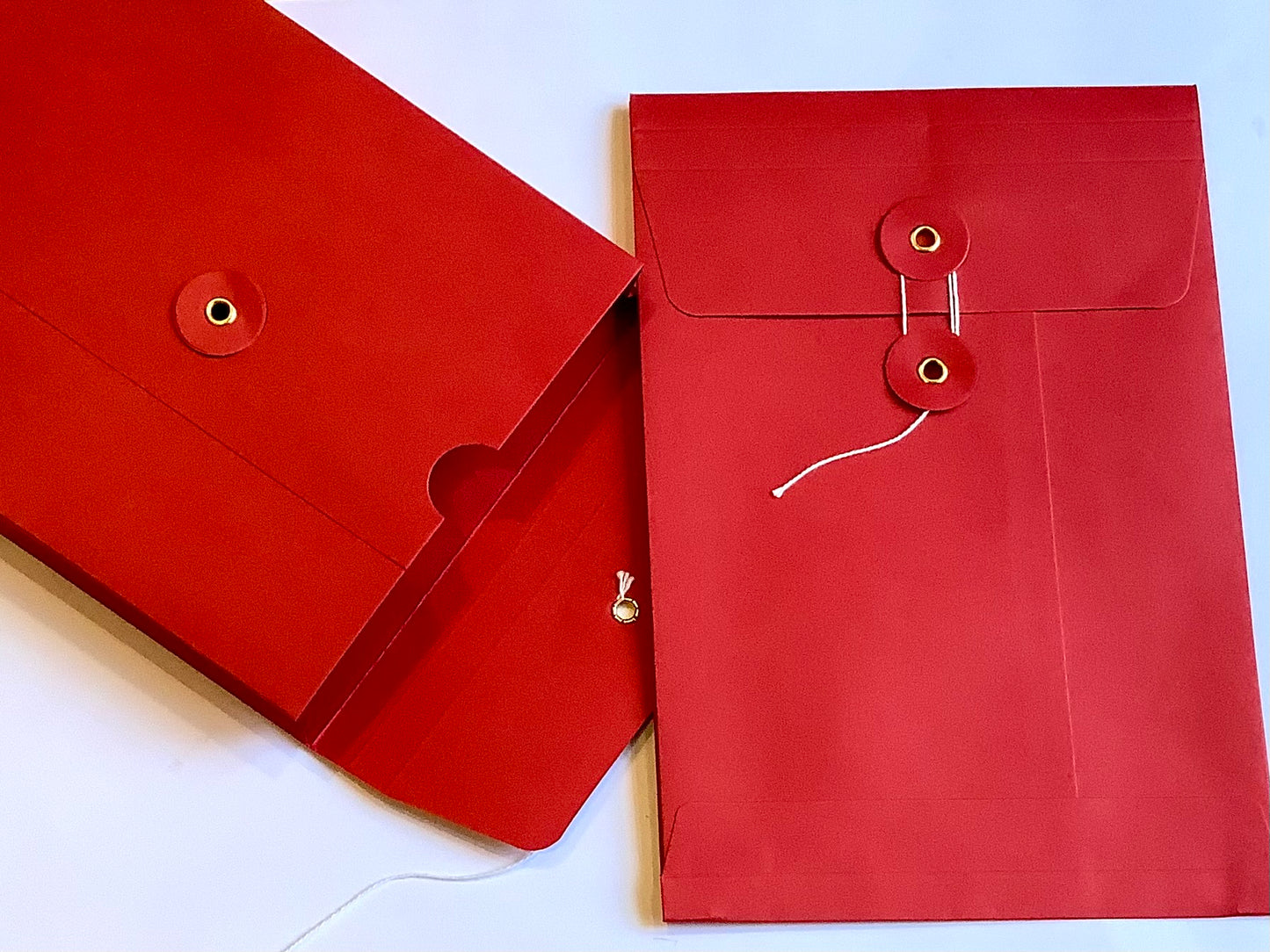 Faltentasche C5 rot Bindfadenverschluss 23x16cm