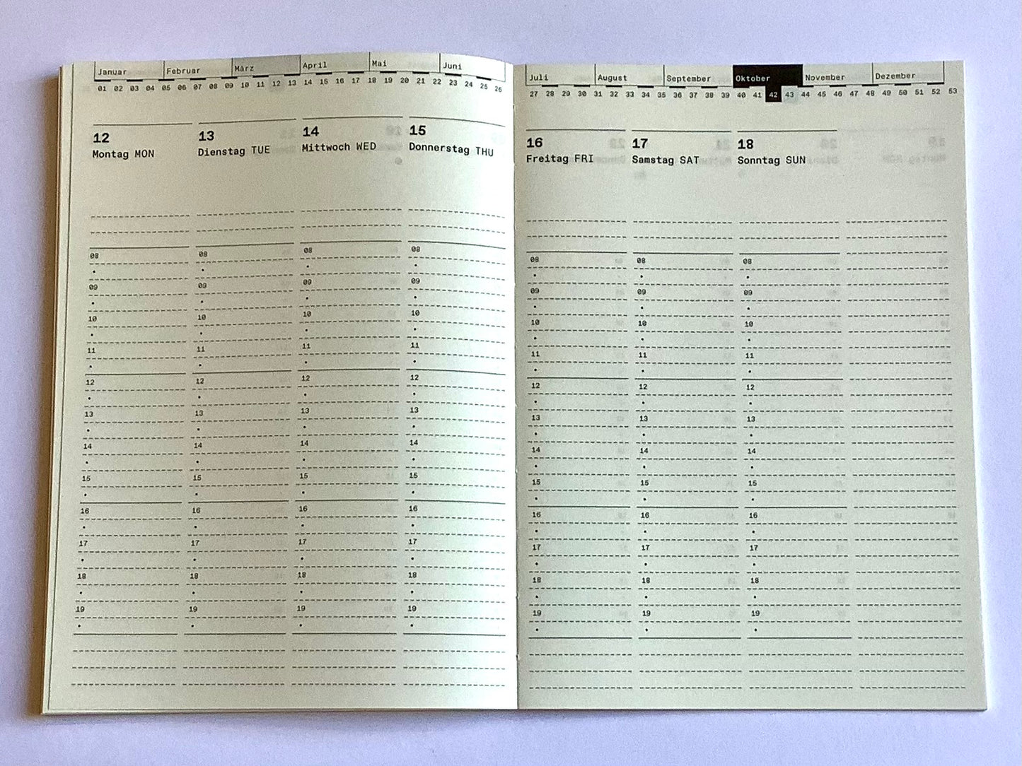 Kalender M (A5) Roterfaden 2026 Layout 2 (1W/2S)