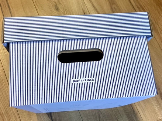 Plempelkiste 40x28x16 Papiertiger blau-weiß