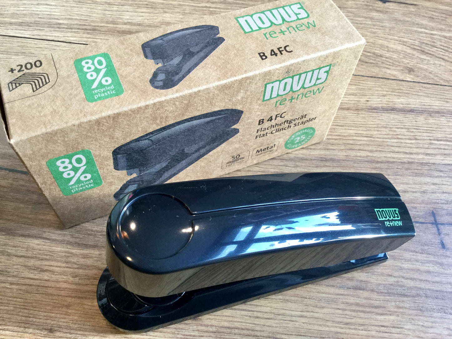 Flach-Heftgerät Novus B4FC RC heftet 50Bl.