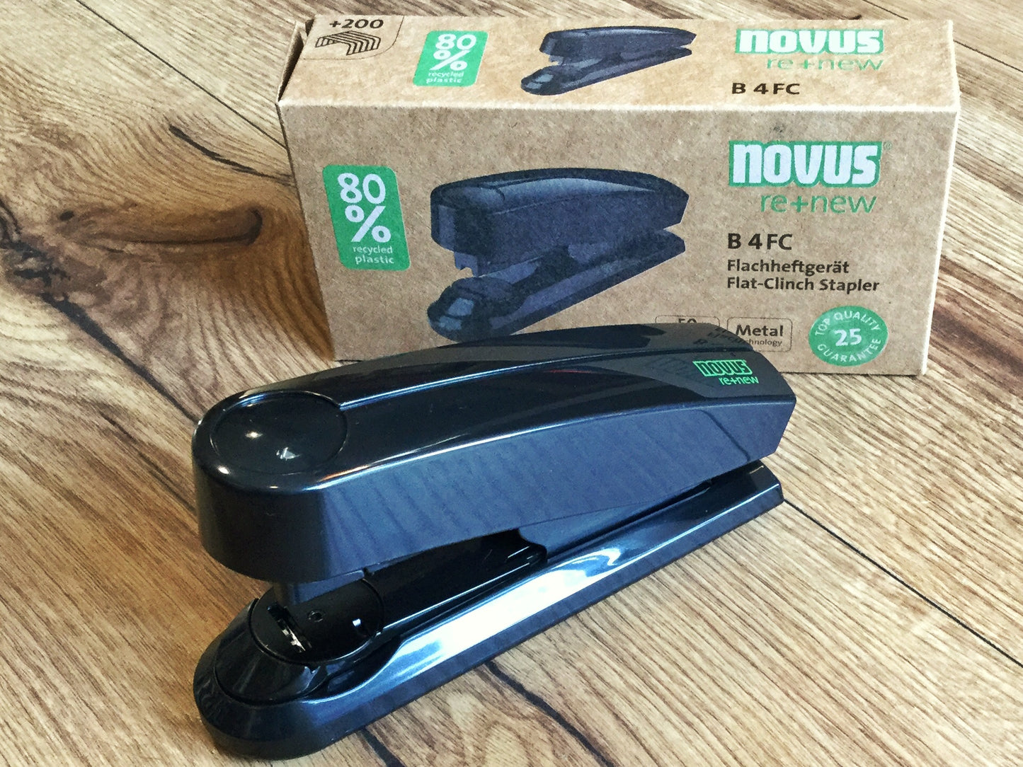 Flach-Heftgerät Novus B4FC RC heftet 50Bl.