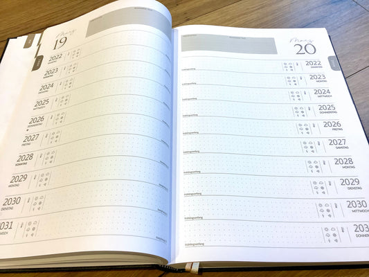 10-Jahre-Kalender Tagebuch A4 (ridó)