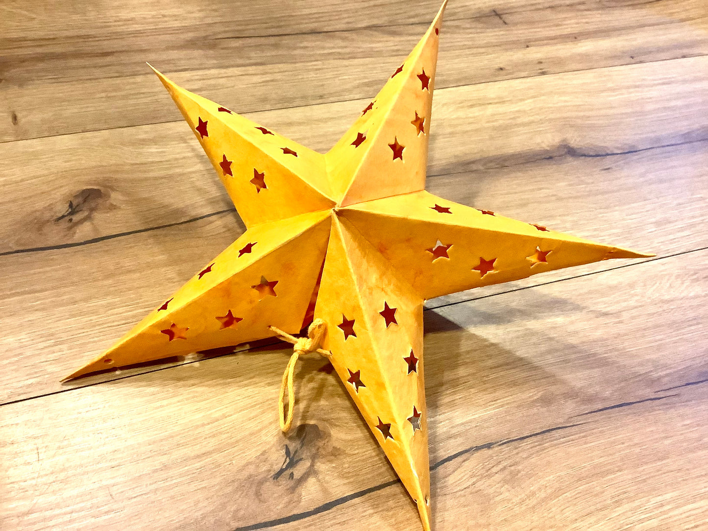 Papierstern Dekostern dunkelgelb 30cm