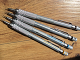 Druckbleistift Graphgear Pentel silber° - Polly Paper