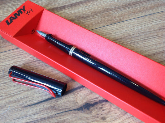 Lamy Joy Füller schwarz (roter Clip)