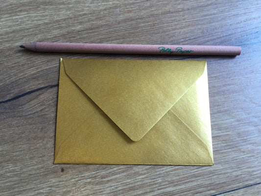 C7-Kuvert gold DINC7 (8x11,5)