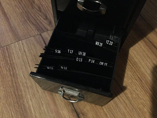 Kleiner Register-Schrank Metall A-Z (16x12x13cm) 1-20