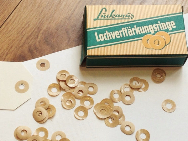 Lochverstärkungsringe aus Papier braun