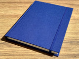 Mit echtem Leinen bezogenes Skizzen- oder Notizbuch, 100g-Blankopapier, Gummizugverschluss