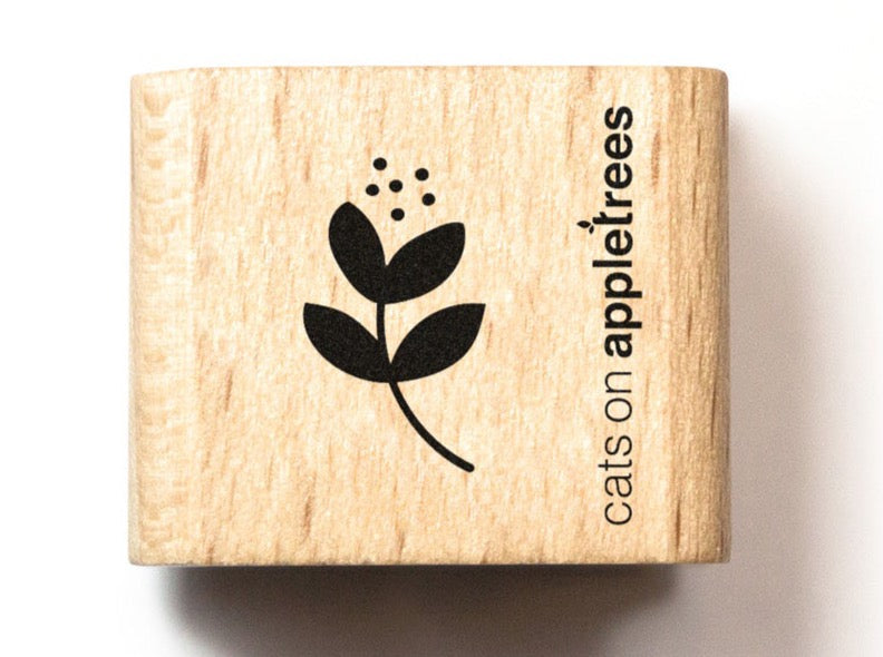 Kleine Holzstempel mit Blütenmotiven von Cats on Appletrees - Polly Paper - Umweltfreundliche Schreibwaren
