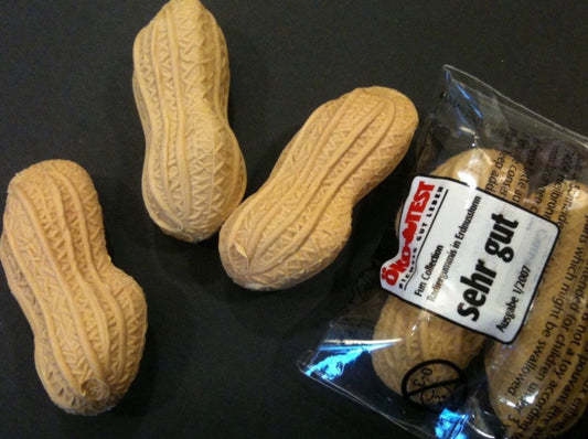 3 Radierer in Form, Farbe und Größe von Erdnüssen von  Brunnen 