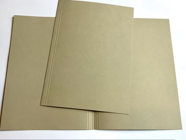Grauer Aktendeckel von FALKEN aus Recyclingkarton - erhältlich bei Polly Paper - Umweltfreundliche Schreibwaren / Bürobedarf in Berlin-Mitte