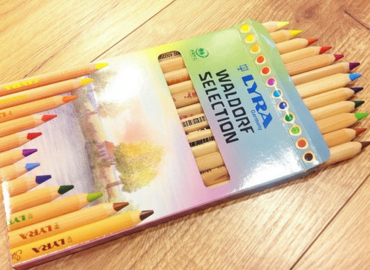 Buntstifte-Set von LYRA: Waldorf-Selection 12x SuperFerby 3kant - bei Polly Paper in Berlin-Mitte
