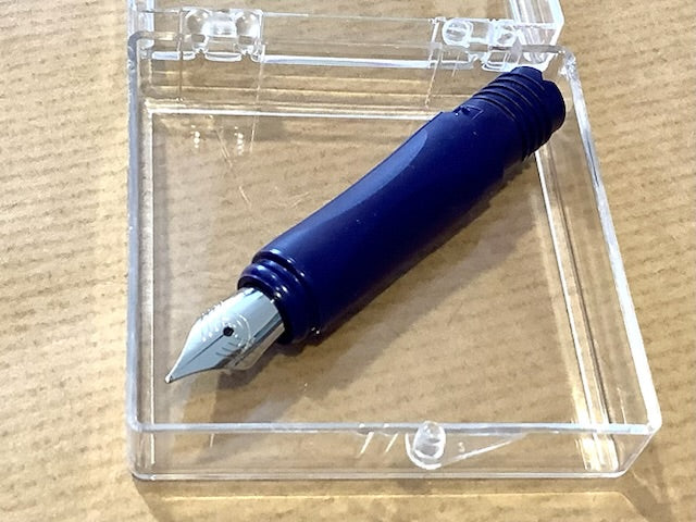 Ersatzteil mit M-Feder für den Füller Wavy von schneiderpen