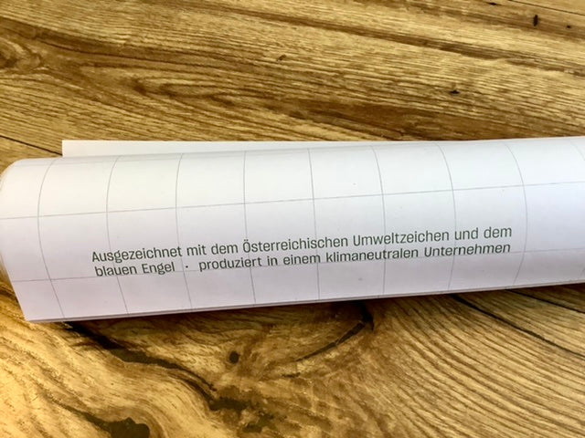 Dicker Block mit 20 Blatt Flipchartpapier, kariert, weiß, 100 % recycelt. 68x99cm, von formatwerk.
Bürobedarf bei Polly Paper in Berlin Mitte