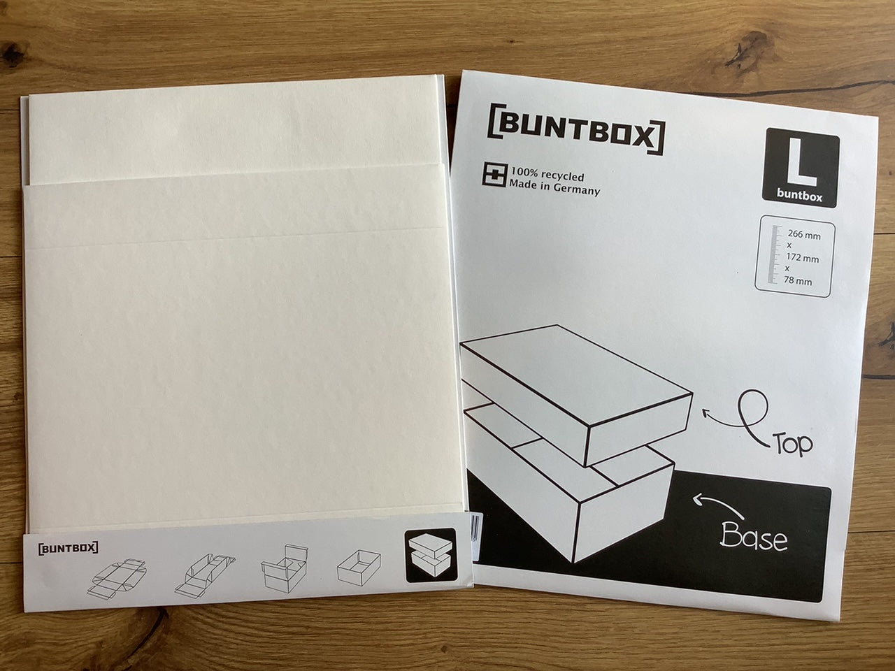 Geschenkschachtel aus Recyclingpapier von Buntbox.
Erhältlich bei Polly Paper, umweltfreundlicher Geschenk-Bedarf in Berlin-Mitte