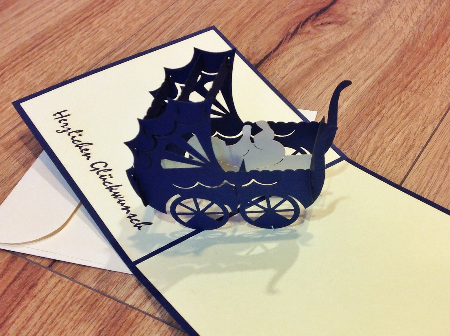 3D-Karte Kinderwagen Pop-up-Karte°